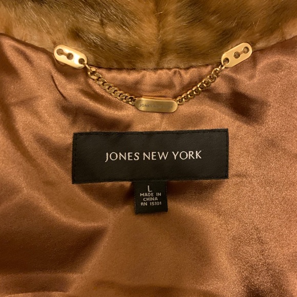 Fur Jacket - Picture 3 of 6